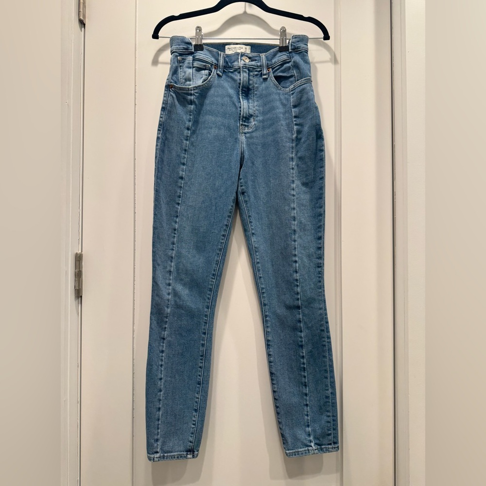 Abercrombie & Fitch The Super Skinny Ankle High Rise Curve Love - Size 26 | 2R